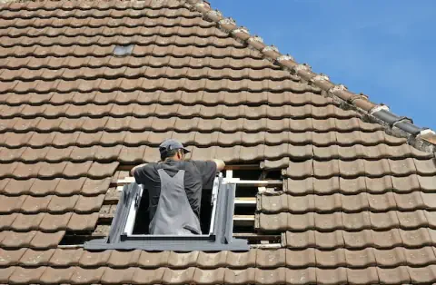 Pose de velux - Saint-Loup